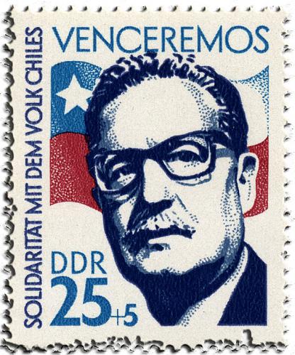 Нажмите на изображение для увеличения
Название: Salvador_Allende_Venceremos.jpg
Просмотров: 1009
Размер:	85.3 Кб
ID:	3912